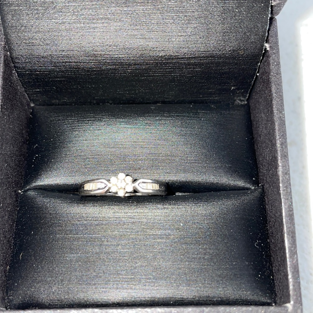 Small Flower Ring
